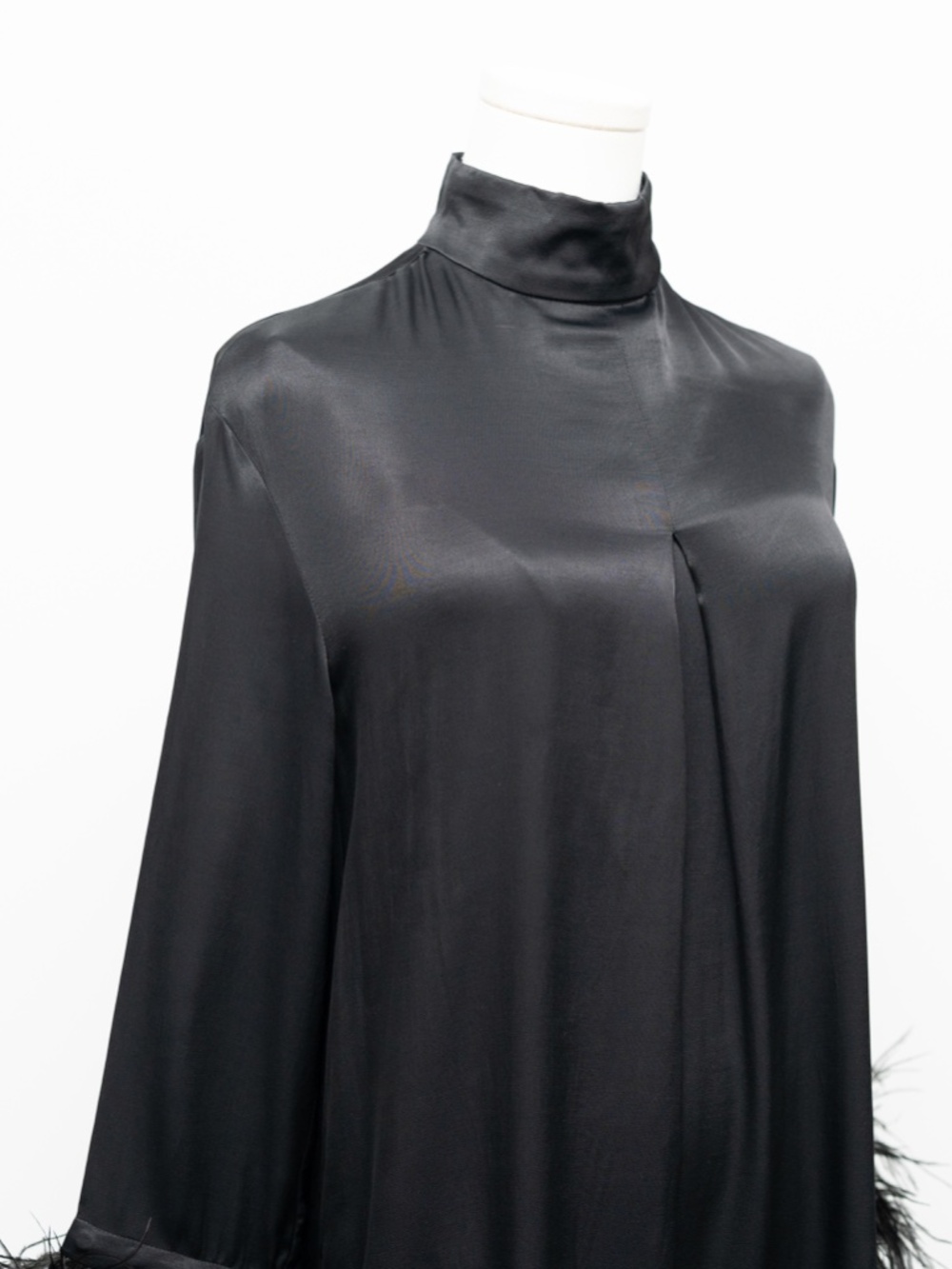 Sleeper - Party Shirt Dress with Detachable Feathers - Picture 11 of 14